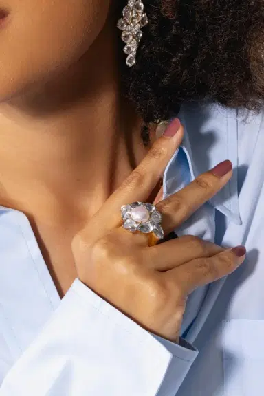 VICTOR VELYAN Pearl Purple Sapphire Ring | Thumbnail 4 VICTOR VELYAN Pearl Purple Sapphire Ring | Thumbnail 4