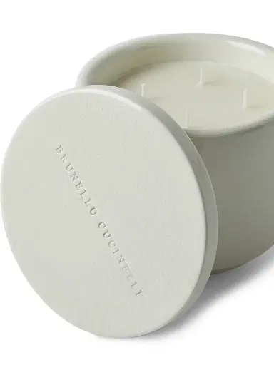 Brunello Cucinelli Maxi Scented Candle in Craquelé Ceramic Vessel with Lid - White | Thumbnail 4 Brunello Cucinelli Maxi Scented Candle in Craquelé Ceramic Vessel with Lid - White | Thumbnail 4
