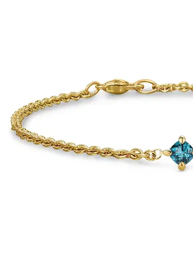 David Yurman Women's Micro Chatelaine Chain Bracelet in 18K Yellow Gold - Hampton Blue Topaz | Thumbnail 6 David Yurman Women's Micro Chatelaine Chain Bracelet in 18K Yellow Gold - Hampton Blue Topaz | Thumbnail 6