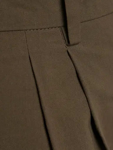 The Row Lilas Pleated Cotton Tapered Pants | Thumbnail 5 The Row Lilas Pleated Cotton Tapered Pants | Thumbnail 5