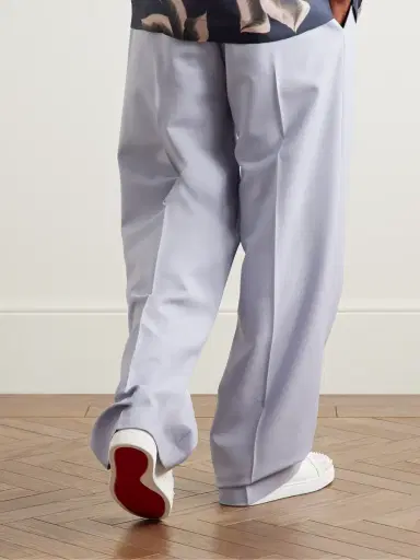 Christian Louboutin Louis Junior Spikes Cap-Toe Leather Sneakers - Men | Thumbnail 2 Christian Louboutin Louis Junior Spikes Cap-Toe Leather Sneakers - Men | Thumbnail 2