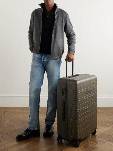 Horizn Studios H7 Carry-On Hardshell Suitcase - Men | Thumbnail 2 Horizn Studios H7 Carry-On Hardshell Suitcase - Men | Thumbnail 2