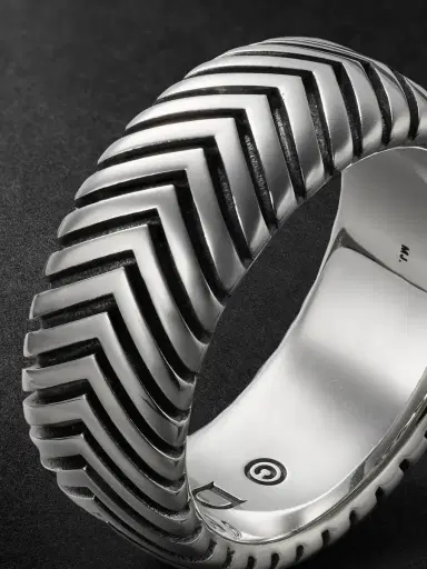 David Yurman Chevron Sterling Silver Ring - Men | Thumbnail 4 David Yurman Chevron Sterling Silver Ring - Men | Thumbnail 4
