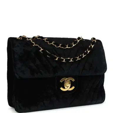 Chanel Vintage Chanel XL Chevron Single Flap Bag Black Velvet Gold Hardware | Thumbnail 2 Chanel Vintage Chanel XL Chevron Single Flap Bag Black Velvet Gold Hardware | Thumbnail 2