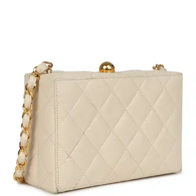 Chanel Vintage Chanel Box Clutch Bag Beige Lambskin Gold Hardware | Thumbnail 2 Chanel Vintage Chanel Box Clutch Bag Beige Lambskin Gold Hardware | Thumbnail 2