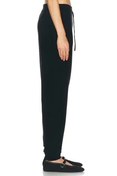 Loulou de Saison Hespero Cashmere Jogger | Thumbnail 3 Loulou de Saison Hespero Cashmere Jogger | Thumbnail 3