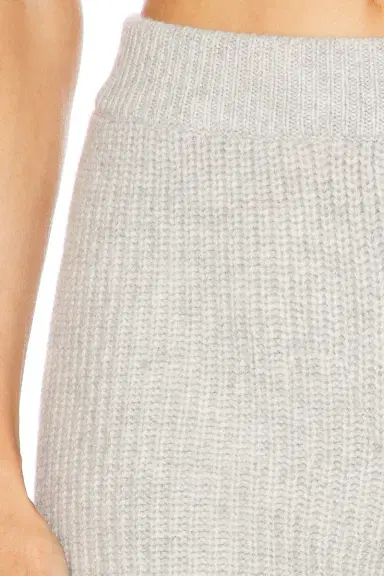 AEXAE Cashmere Cable Knit Short | Thumbnail 6 AEXAE Cashmere Cable Knit Short | Thumbnail 6