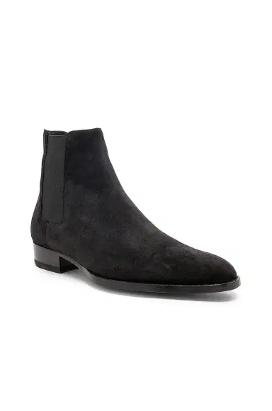 Saint Laurent Suede Wyatt 30 Chelsea Boots | Thumbnail 2 Saint Laurent Suede Wyatt 30 Chelsea Boots | Thumbnail 2