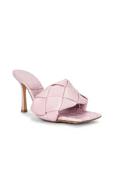 Bottega Veneta The Rubber Lido Sandals | Thumbnail 2 Bottega Veneta The Rubber Lido Sandals | Thumbnail 2