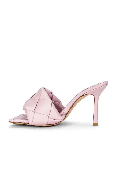 Bottega Veneta The Rubber Lido Sandals | Thumbnail 5 Bottega Veneta The Rubber Lido Sandals | Thumbnail 5