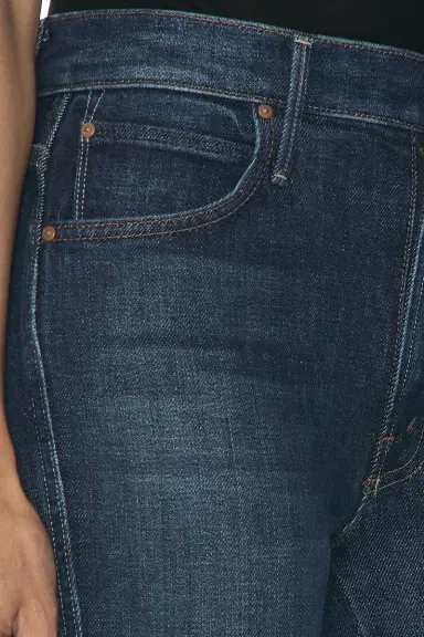 MOTHER The Mid Rise Smokin' Double Heel Jeans | Thumbnail 6 MOTHER The Mid Rise Smokin' Double Heel Jeans | Thumbnail 6