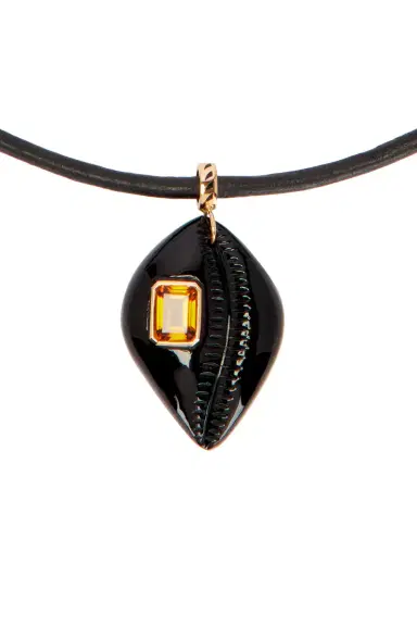 DEZSO BY SARA BELTRÁN Cowry Medio Emerald Cut Citrine Necklace | Thumbnail 2 DEZSO BY SARA BELTRÁN Cowry Medio Emerald Cut Citrine Necklace | Thumbnail 2