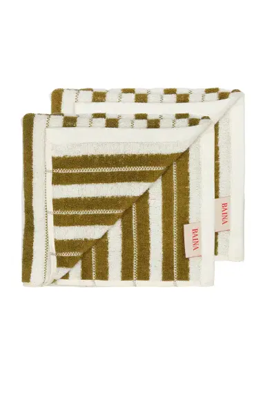 BAINA Essential Bathroom Set 13 | Thumbnail 3 BAINA Essential Bathroom Set 13 | Thumbnail 3