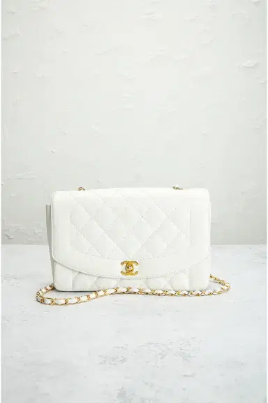 Chanel Chanel Caviar Diana Flap Bag | Thumbnail 2 Chanel Chanel Caviar Diana Flap Bag | Thumbnail 2