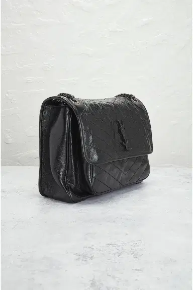 Saint Laurent Saint Laurent Large Niki Chain Bag | Thumbnail 4 Saint Laurent Saint Laurent Large Niki Chain Bag | Thumbnail 4