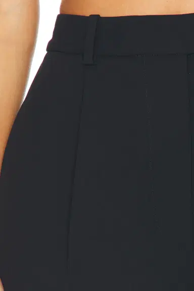 Helsa The Heavy Crepe Flirt Short | Thumbnail 6 Helsa The Heavy Crepe Flirt Short | Thumbnail 6
