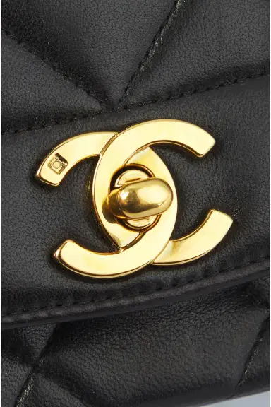 Chanel Chanel Lambskin Diana Flap Bag | Thumbnail 6 Chanel Chanel Lambskin Diana Flap Bag | Thumbnail 6