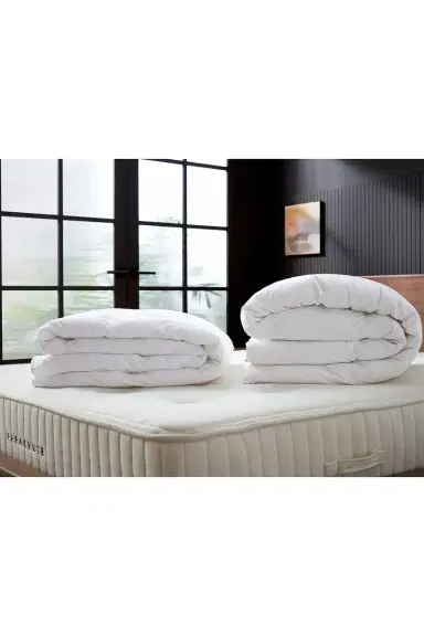 Parachute Midweight Down Duvet Insert | Thumbnail 5 Parachute Midweight Down Duvet Insert | Thumbnail 5