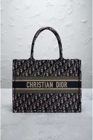 Dior Book Tote Bag | Thumbnail 4 Dior Book Tote Bag | Thumbnail 4