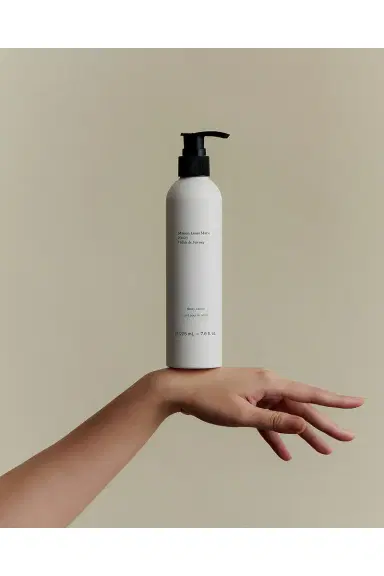 Maison Louis Marie No.09 Vallee de Farney Body Lotion | Thumbnail 6 Maison Louis Marie No.09 Vallee de Farney Body Lotion | Thumbnail 6