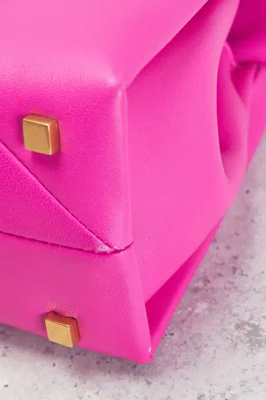 Valentino Garavani Valentino Garavani Mini One Stud Top Handle Bag | Thumbnail 8 Valentino Garavani Valentino Garavani Mini One Stud Top Handle Bag | Thumbnail 8