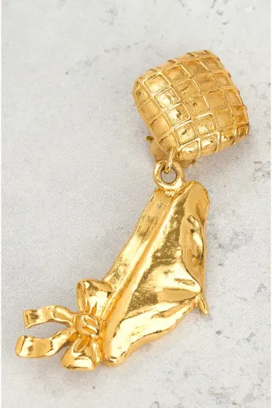 chanel Chanel Ribbon Clip-On Earrings | Thumbnail 5 chanel Chanel Ribbon Clip-On Earrings | Thumbnail 5