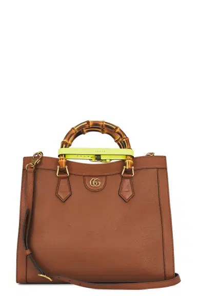 Gucci Diana Handbag | Thumbnail 3 Gucci Diana Handbag | Thumbnail 3