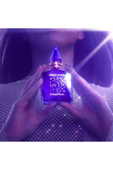 Charlotte Tilbury Cosmic Power 10 ML Fragrance | Thumbnail 6 Charlotte Tilbury Cosmic Power 10 ML Fragrance | Thumbnail 6