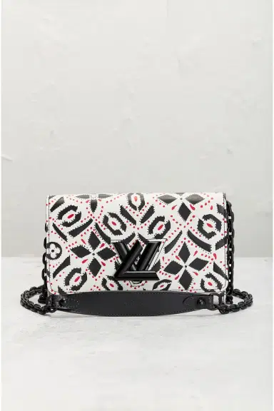 FWRD Renew Louis Vuitton Portefeuille Twisted Wallet On Chain | Thumbnail 4 FWRD Renew Louis Vuitton Portefeuille Twisted Wallet On Chain | Thumbnail 4
