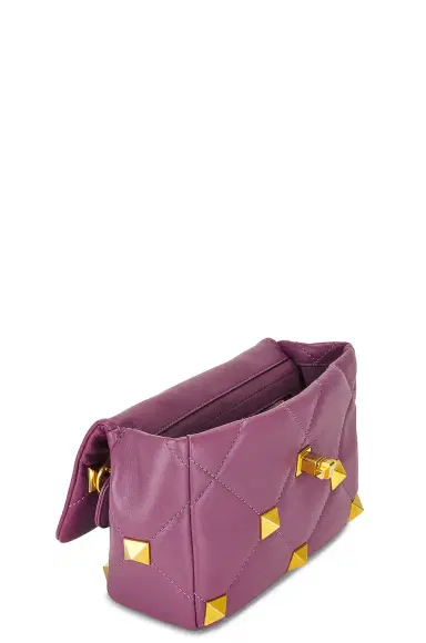 valentino garavani Valentino Garavani Medium Roman Stud Shoulder Bag | Thumbnail 5 valentino garavani Valentino Garavani Medium Roman Stud Shoulder Bag | Thumbnail 5