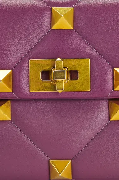 valentino garavani Valentino Garavani Medium Roman Stud Shoulder Bag | Thumbnail 7 valentino garavani Valentino Garavani Medium Roman Stud Shoulder Bag | Thumbnail 7