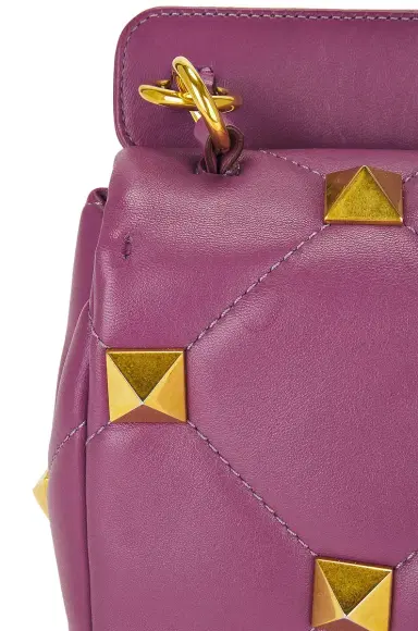 valentino garavani Valentino Garavani Medium Roman Stud Shoulder Bag | Thumbnail 9 valentino garavani Valentino Garavani Medium Roman Stud Shoulder Bag | Thumbnail 9