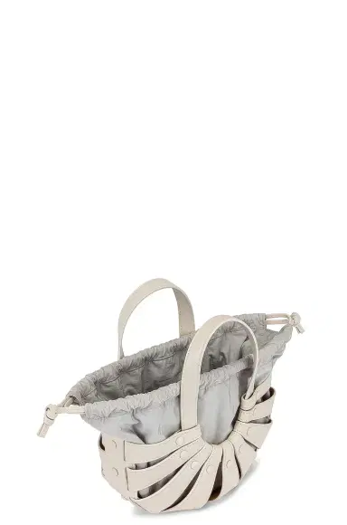 Bottega Veneta Bottega Veneta The Shell Small Bag | Thumbnail 5 Bottega Veneta Bottega Veneta The Shell Small Bag | Thumbnail 5
