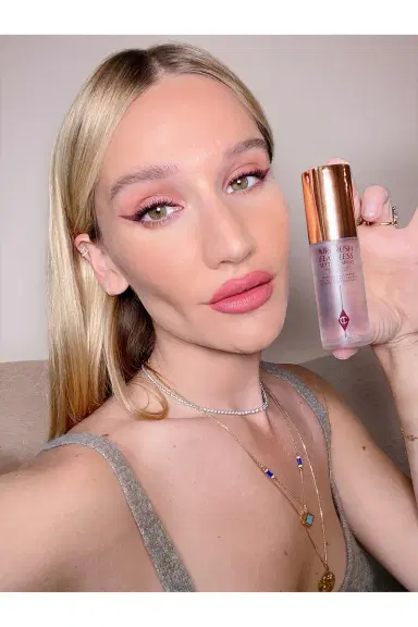 Charlotte Tilbury Travel Airbrush Flawless Finish Setting Spray | Thumbnail 5 Charlotte Tilbury Travel Airbrush Flawless Finish Setting Spray | Thumbnail 5