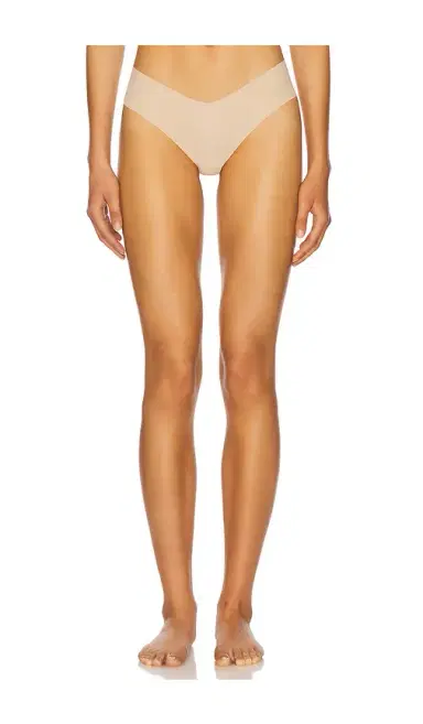 Commando Invisible Rib Thong | Thumbnail 1 Commando Invisible Rib Thong | Thumbnail 1
