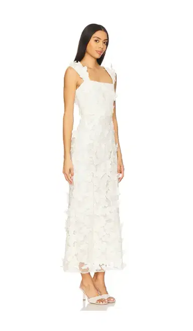 Elliatt Scarlett Midi Dress | Thumbnail 2 Elliatt Scarlett Midi Dress | Thumbnail 2