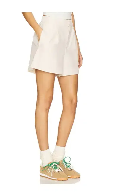 Varley Mariya Easy Pleat Short | Thumbnail 2 Varley Mariya Easy Pleat Short | Thumbnail 2
