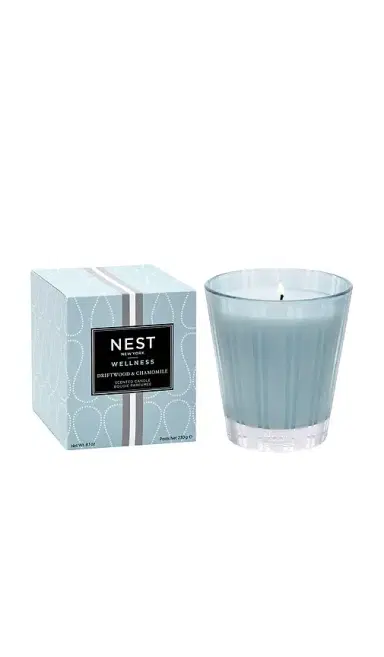 NEST New York Driftwood & Chamomile Classic Candle | Thumbnail 2 NEST New York Driftwood & Chamomile Classic Candle | Thumbnail 2