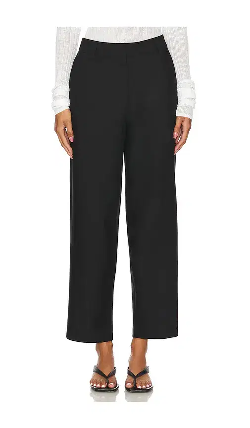Junia Pant Junia Pant