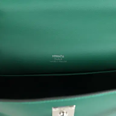 HERMÈS Hermes Kelly Pochette Vert Moyen Swift Palladium Hardware | Thumbnail 7 HERMÈS Hermes Kelly Pochette Vert Moyen Swift Palladium Hardware | Thumbnail 7