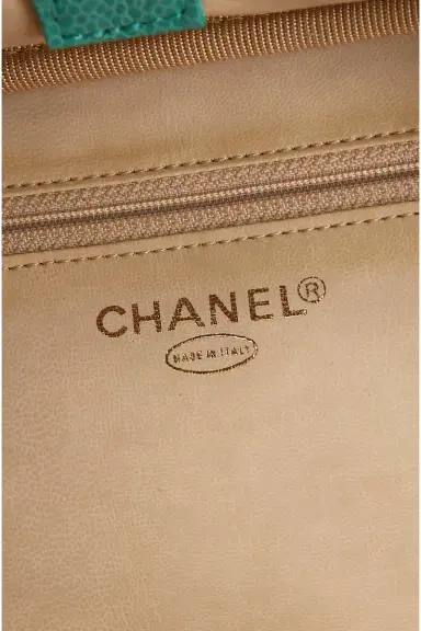 Chanel Chanel Caviar Timeless Vanity Bag | Thumbnail 5 Chanel Chanel Caviar Timeless Vanity Bag | Thumbnail 5