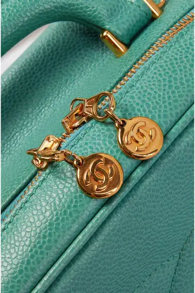Chanel Chanel Caviar Timeless Vanity Bag | Thumbnail 9 Chanel Chanel Caviar Timeless Vanity Bag | Thumbnail 9