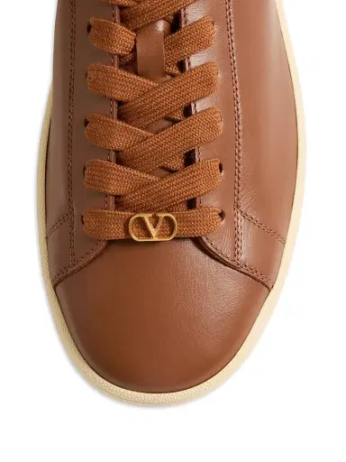 Valentino Garavani Men's Royco Sneakers in Nappa Calfskin - Tobacco | Thumbnail 6 Valentino Garavani Men's Royco Sneakers in Nappa Calfskin - Tobacco | Thumbnail 6