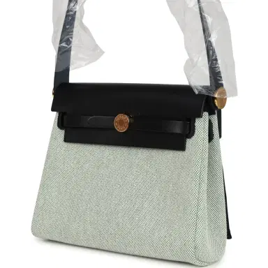 HERMÈS Hermes Herbag Zip 20 Mini Ecru and Vert Moyen Toile H Canvas and Black Vache Hunter Gold Hardware | Thumbnail 3 HERMÈS Hermes Herbag Zip 20 Mini Ecru and Vert Moyen Toile H Canvas and Black Vache Hunter Gold Hardware | Thumbnail 3