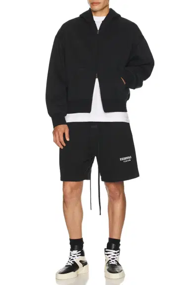 Fear of God ESSENTIALS Soccer Fleece Shorts | Thumbnail 4 Fear of God ESSENTIALS Soccer Fleece Shorts | Thumbnail 4