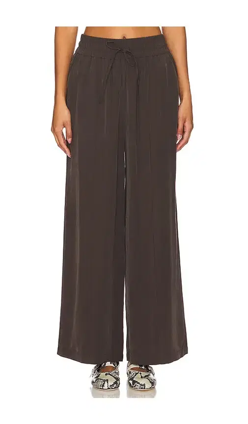 Aaron Pant Aaron Pant
