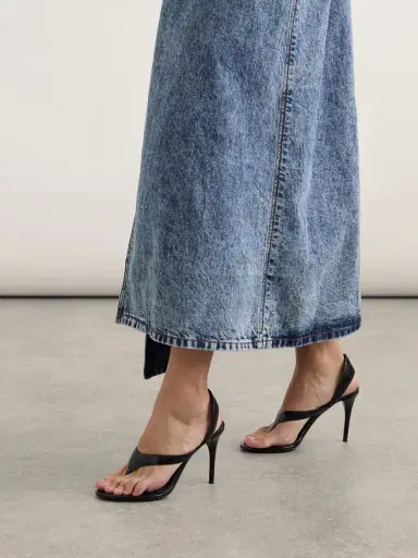Alaïa Tong 90 Patent-leather Sandals | Thumbnail 2 Alaïa Tong 90 Patent-leather Sandals | Thumbnail 2