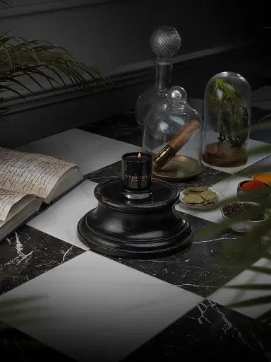 Penhaligon's Maduro Leaf Candle | Thumbnail 4 Penhaligon's Maduro Leaf Candle | Thumbnail 4