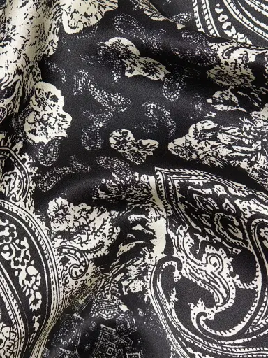 Nili Lotan Women's Cami Paisley Silk Gown - Black White | Thumbnail 7 Nili Lotan Women's Cami Paisley Silk Gown - Black White | Thumbnail 7