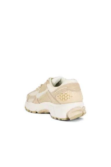 Nike Zoom Vomero 5 Sneaker | Thumbnail 3 Nike Zoom Vomero 5 Sneaker | Thumbnail 3
